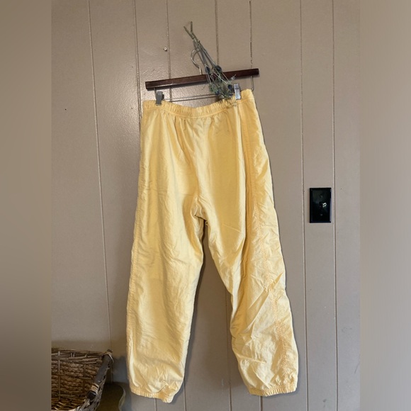 Catalina Vintage Track Windbreaker Pants Zipper Leg Size Medium Petite Yellow - Picture 7 of 9